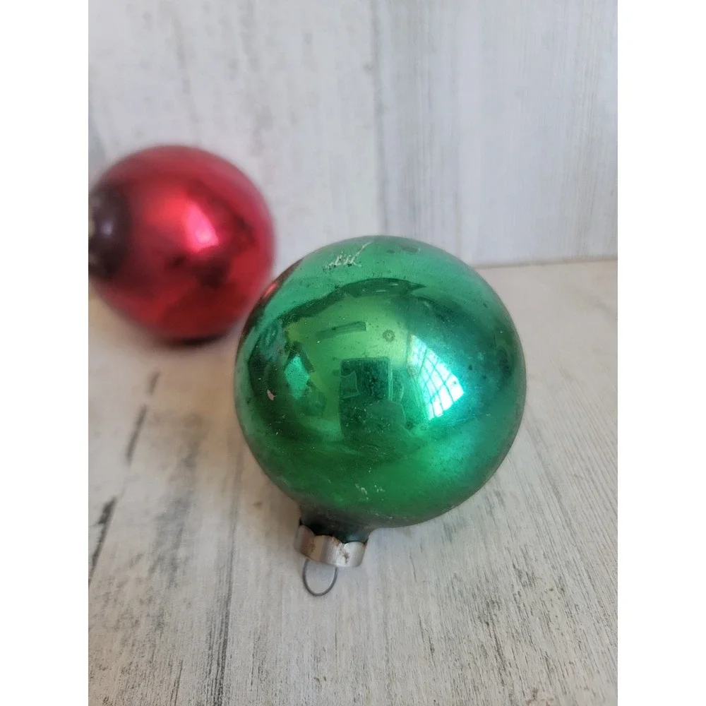Vintage corning? red green ball glass ornament Xmas unique Victorian home